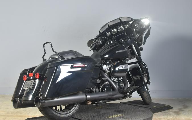 2018 Harley-Davidson Street Glide Special Vivid Black