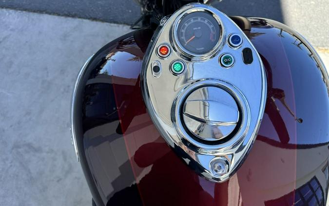 2016 Triumph America Two-Tone