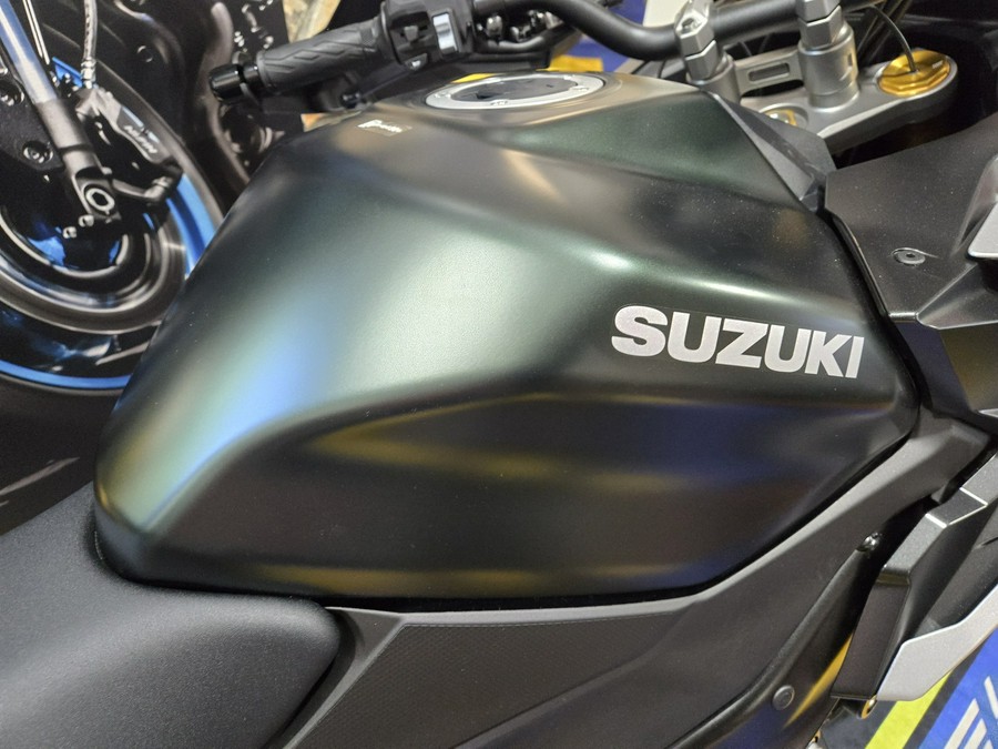 2024 Suzuki GSX-S1000GX+