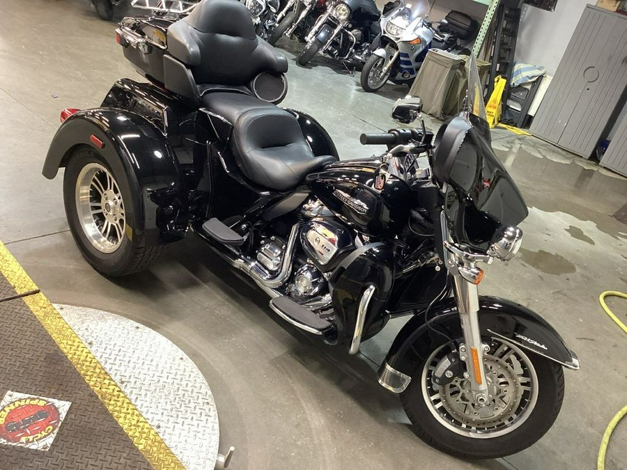 2021 Harley-Davidson® FLHTCUTG - Tri Glide® Ultra