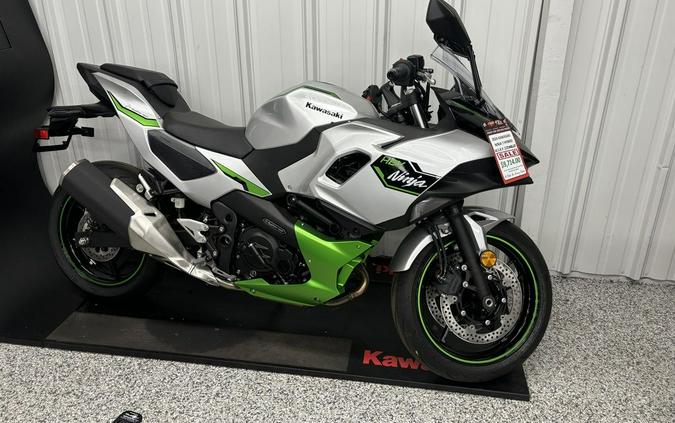 2024 Kawasaki Ninja® 7 Hybrid ABS