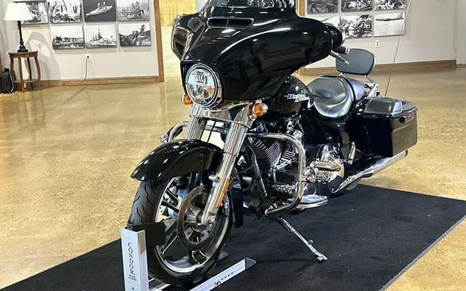 2015 Harley-Davidson FLHX - Street Glide