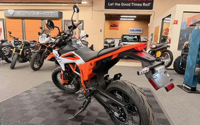2025 KTM SMC 390 R