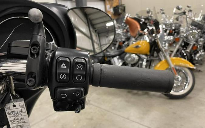 2019 Harley-Davidson® FLHX - Street Glide®