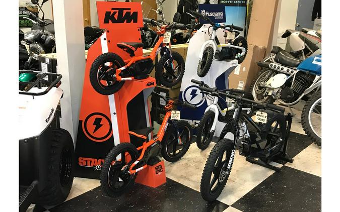 2023 STACYC 16" - 16eDrive KTM Team Edition