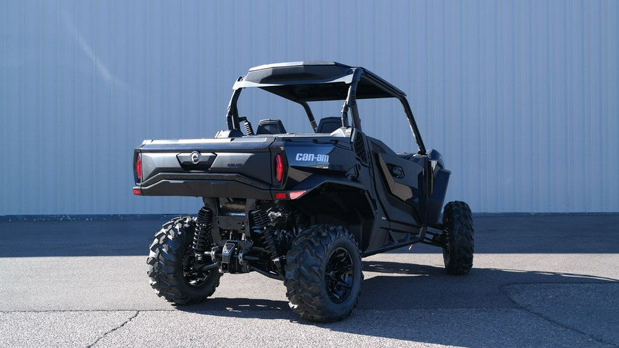 2026 Can-Am® Commander XT 700