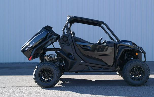 2026 Can-Am® Commander XT 700