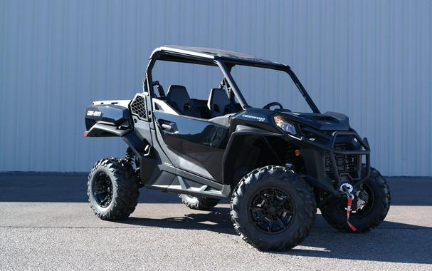 2026 Can-Am® Commander XT 700