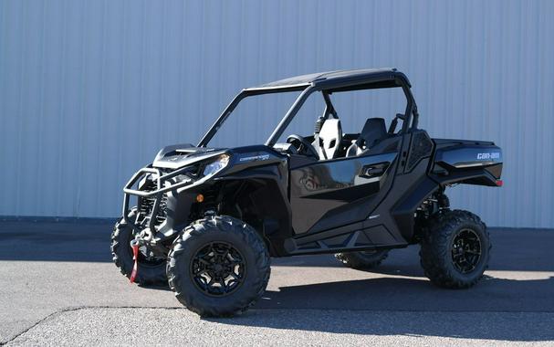 2026 Can-Am® Commander XT 700