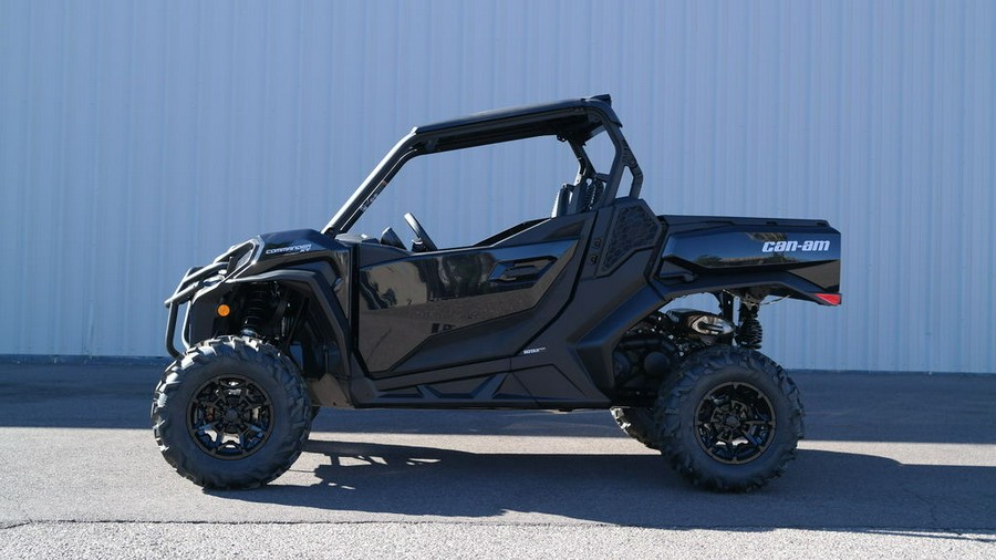 2026 Can-Am® Commander XT 700