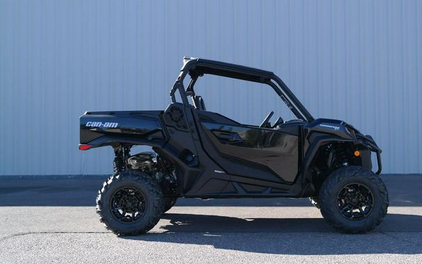 2026 Can-Am® Commander XT 700