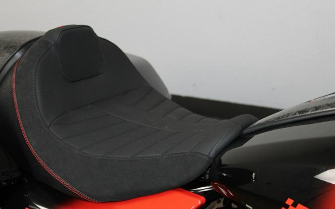 Harley-Davidson® CVO Road Glide ST 2026 FLTRXSTSE 84680373 CITRUS HEAT W/ PINSTRIPE