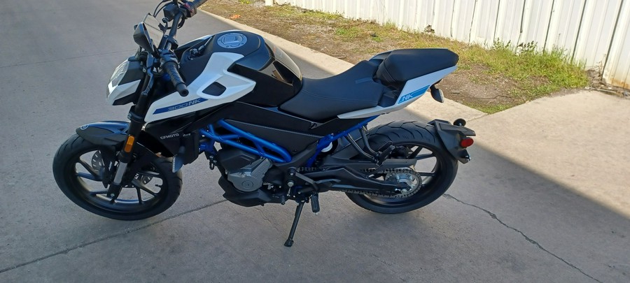 2024 CFMOTO NK 300