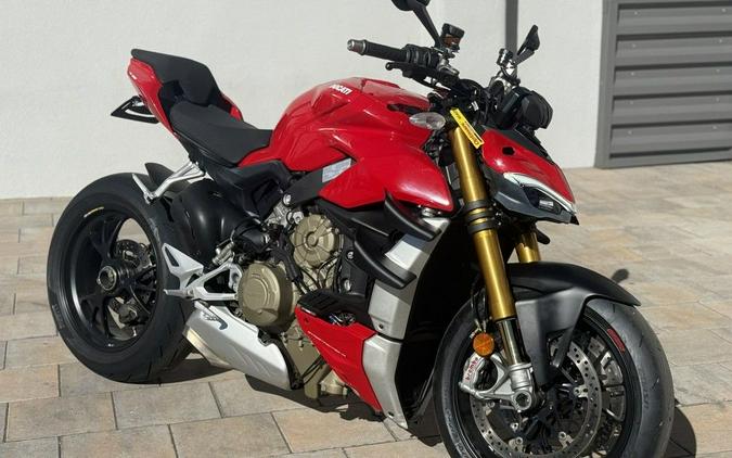 2021 Ducati Streetfighter V4 Ducati Red