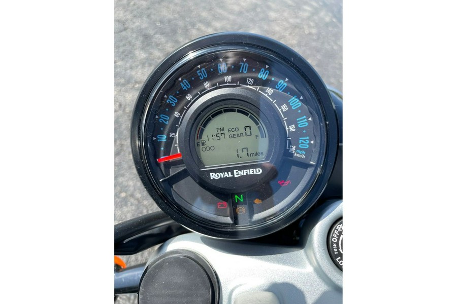 2024 Royal Enfield SUPER METEOR 650 - ASTRAL GREEN