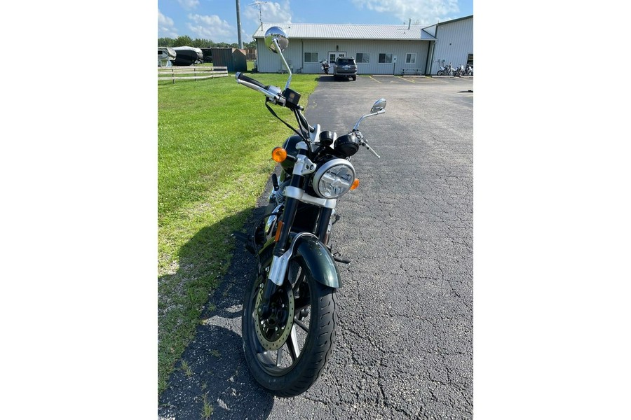 2024 Royal Enfield SUPER METEOR 650 - ASTRAL GREEN