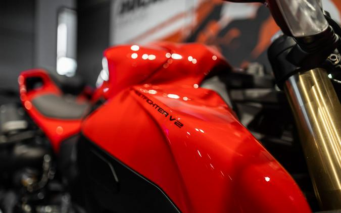 2026 Ducati STREETFIGHTER V2