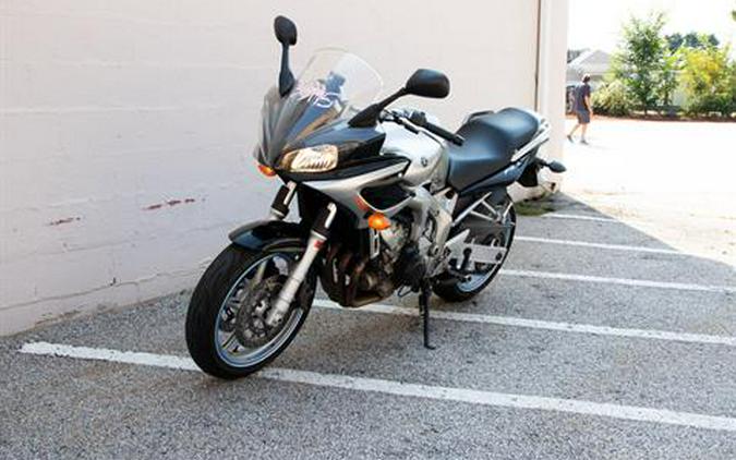 2004 Yamaha FZ6