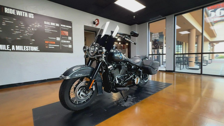 2025 Harley-Davidson® Heritage Classic Iron Horse Metallic Black Trim