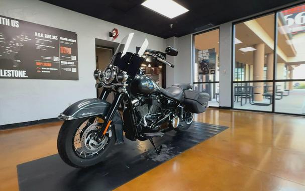2025 Harley-Davidson® Heritage Classic Iron Horse Metallic Black Trim