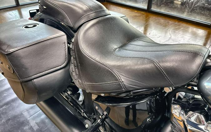 2025 Harley-Davidson® Heritage Classic Iron Horse Metallic Black Trim