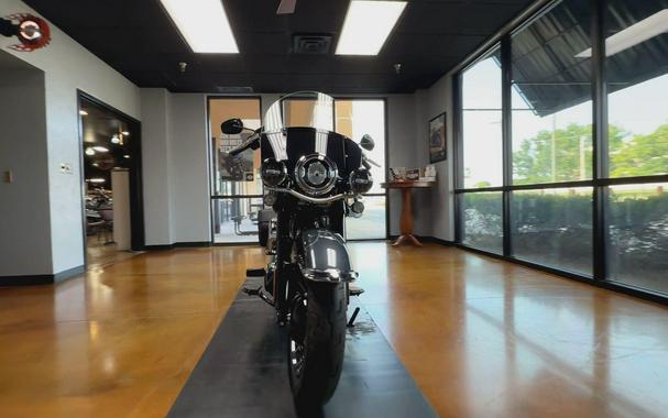 2025 Harley-Davidson® Heritage Classic Iron Horse Metallic Black Trim
