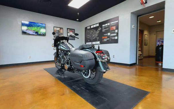 2025 Harley-Davidson® Heritage Classic Iron Horse Metallic Black Trim