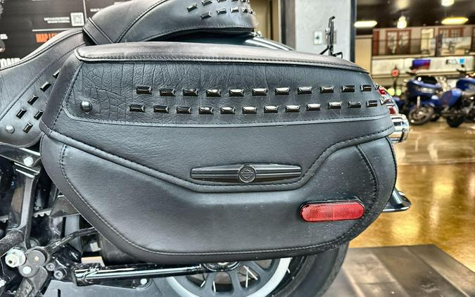 2025 Harley-Davidson® Heritage Classic Iron Horse Metallic Black Trim