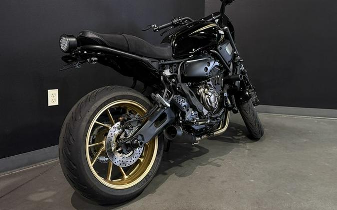2025 Yamaha XSR 700