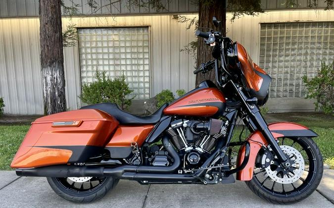 2019 Harley-Davidson® FLHXS - Street Glide® Special