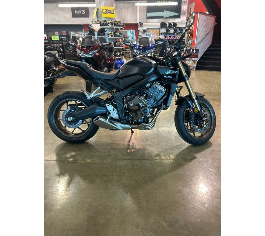 2026 Honda CB650R E-Clutch