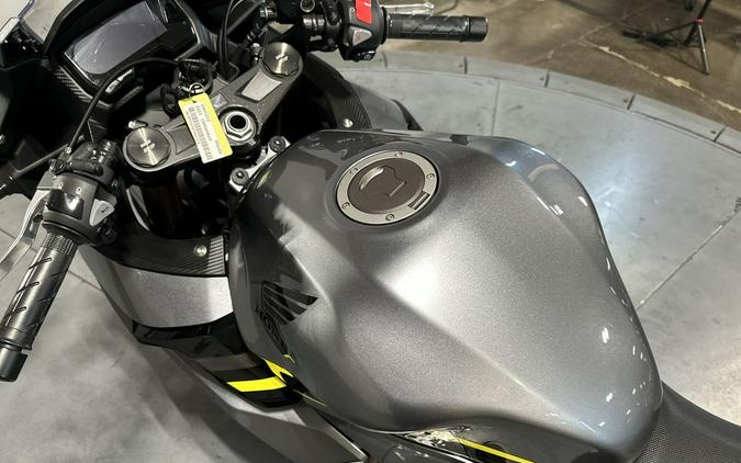 2023 Honda CBR500R ABS