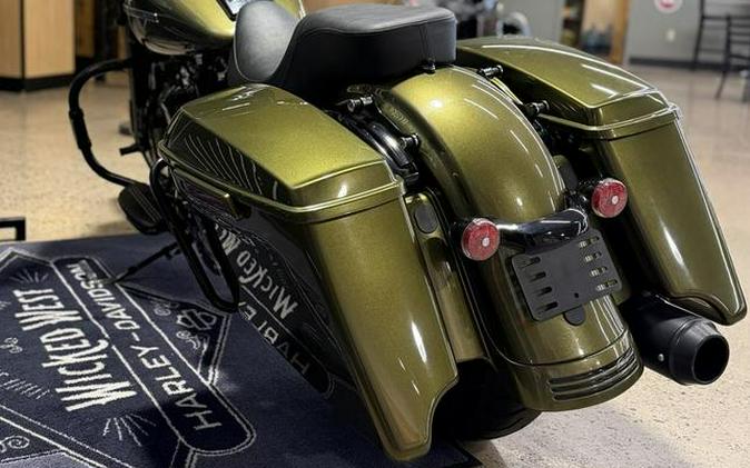 2018 Harley-Davidson® FLHRXS - Road King® Special