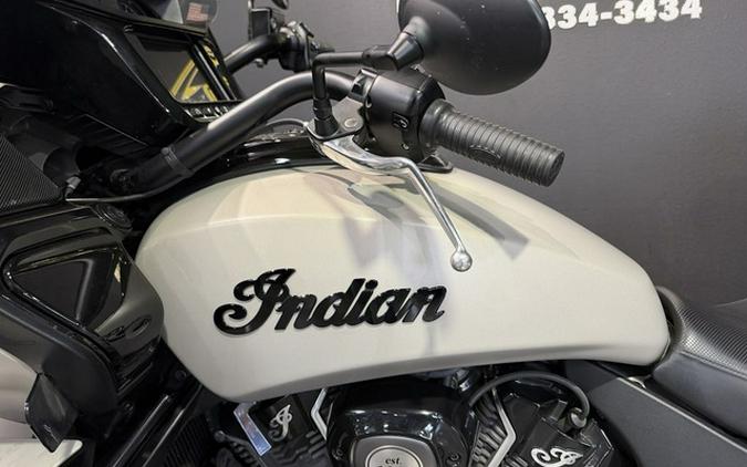 2023 Indian Pursuit Dark Horse Silver Quartz Smoke