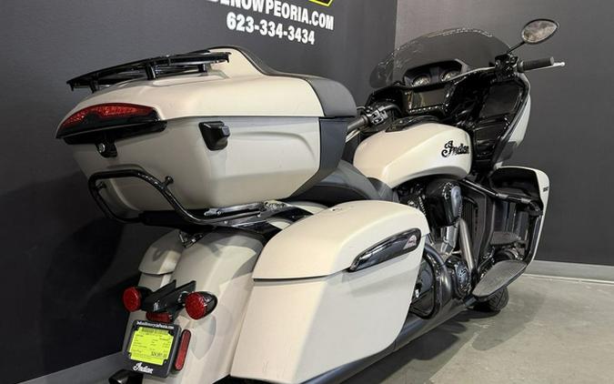 2023 Indian Pursuit Dark Horse Silver Quartz Smoke