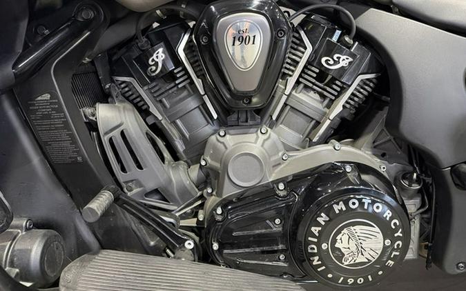2023 Indian Pursuit Dark Horse Silver Quartz Smoke