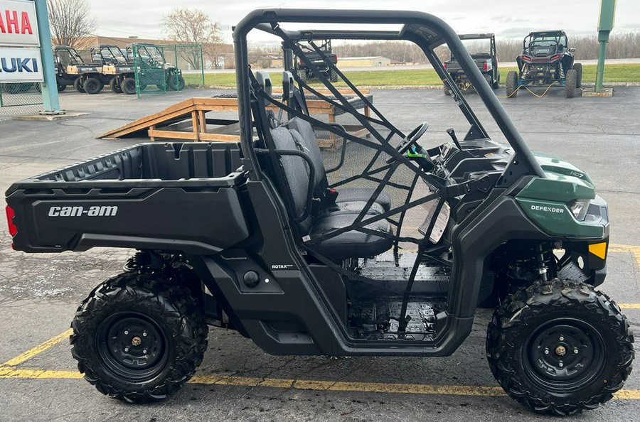 2024 Can-Am® Defender DPS HD7 Tundra Green