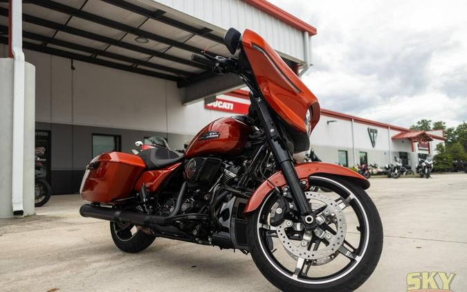 2024 HARLEY Street Glide Base