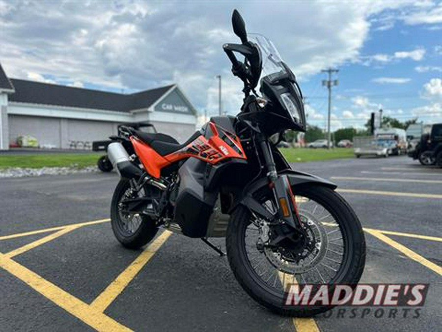 2022 KTM 890 Adventure