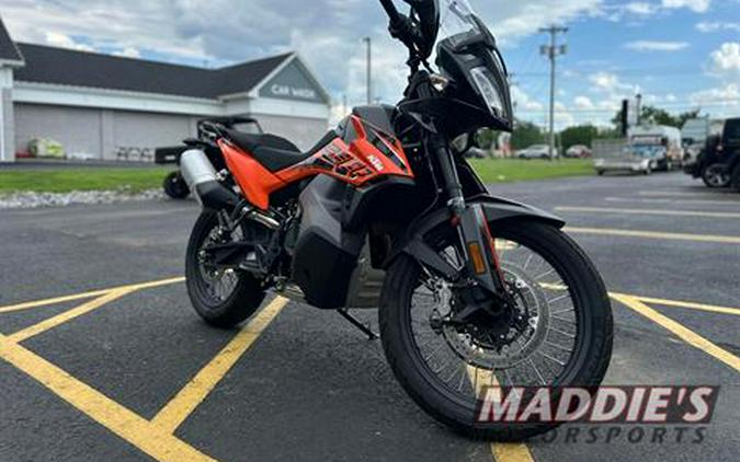 2022 KTM 890 Adventure