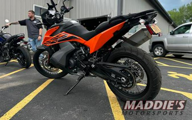 2022 KTM 890 Adventure