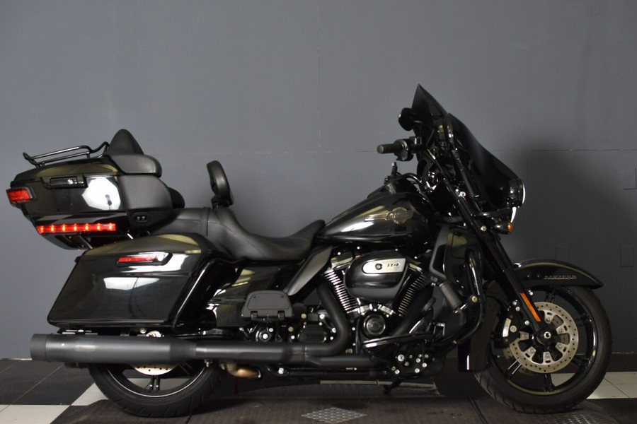 2023 Harley-Davidson Ultra Limited Vivid Black FLHTK