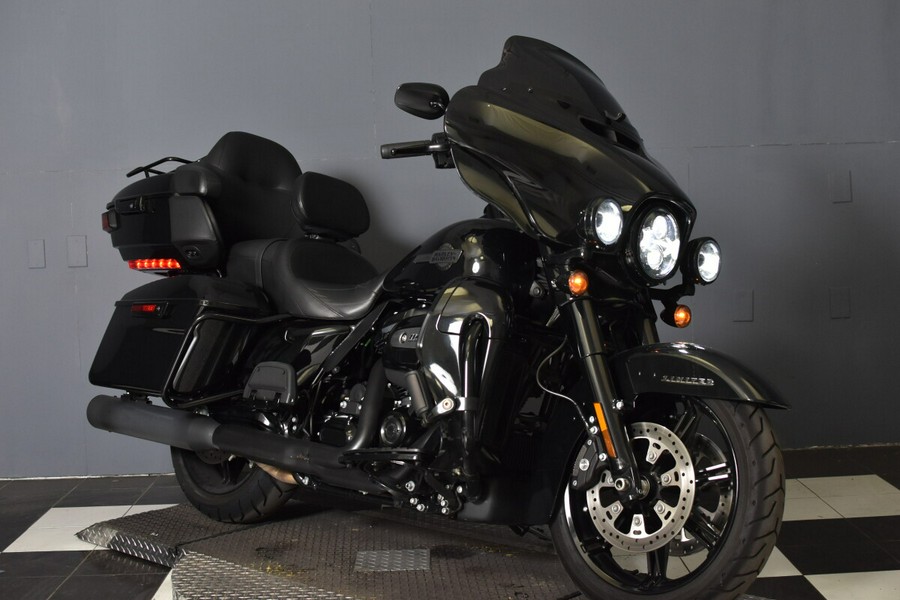 2023 Harley-Davidson Ultra Limited Vivid Black FLHTK