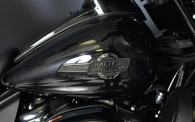 2023 Harley-Davidson Ultra Limited Vivid Black FLHTK