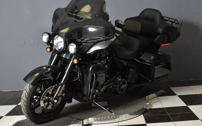 2023 Harley-Davidson Ultra Limited Vivid Black FLHTK