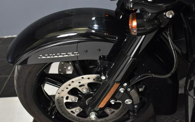 2023 Harley-Davidson Ultra Limited Vivid Black FLHTK