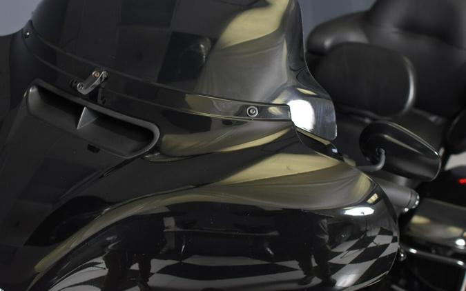 2023 Harley-Davidson Ultra Limited Vivid Black FLHTK