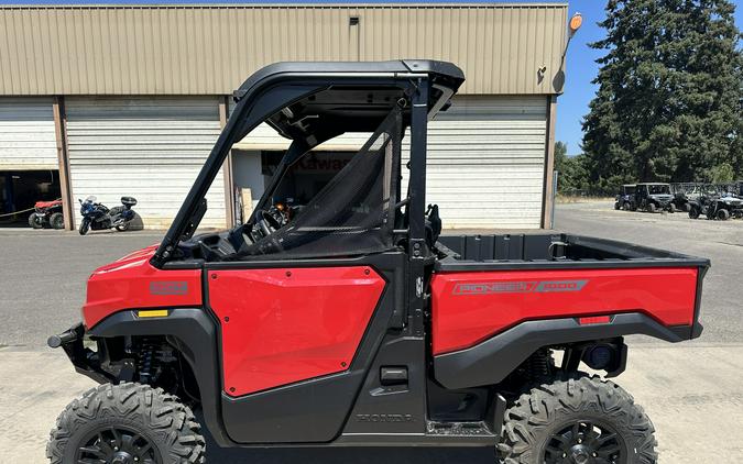 2026 Honda Pioneer 1000 Deluxe