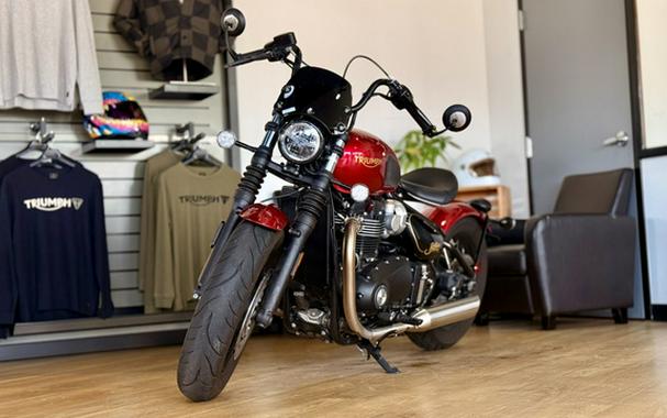 2022 Triumph Bonneville Bobber Gold Line