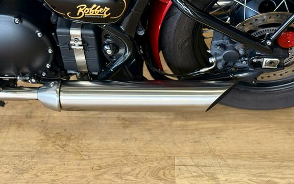 2022 Triumph Bonneville Bobber Gold Line